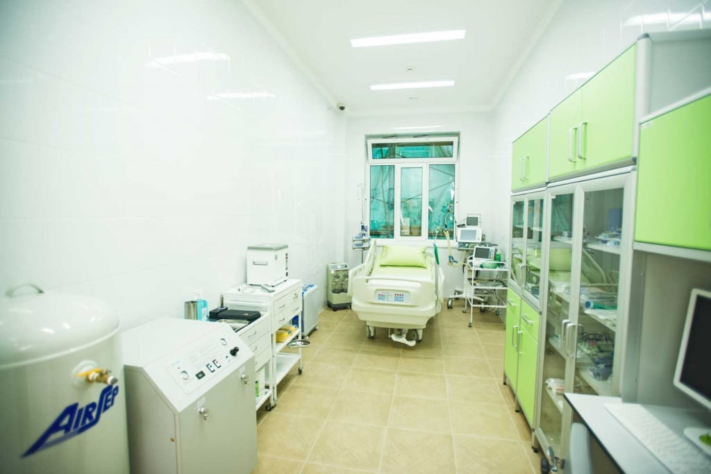 intensive-care.jpg intensive-care.jpg