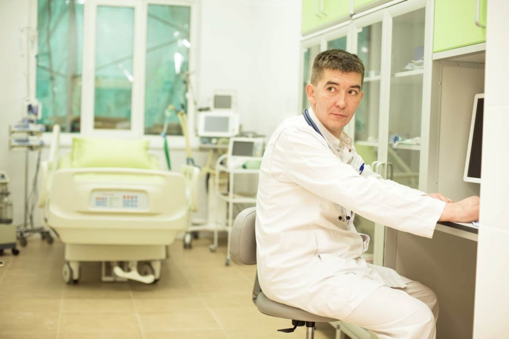 intensive-care-unit.jpg Лечение рака мозга фото