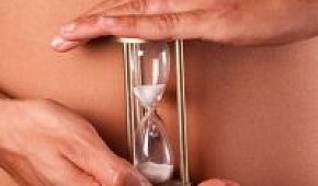 Перекрут ножки кисты яичника: причины, симптомы и лечение