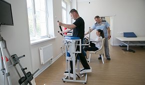 ИМИТРОН: восстановление навыков ходьбы